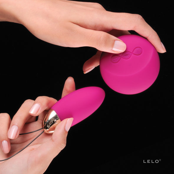 LELO - LYLA 2 INSIGNIA DESIGN EDITION CERISE MASSAGER OVO - Image 10